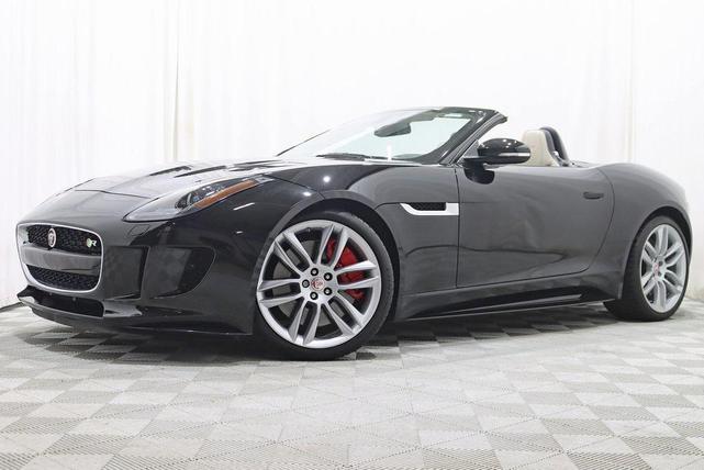 Photo of 2016 Black Jaguar F-TYPE