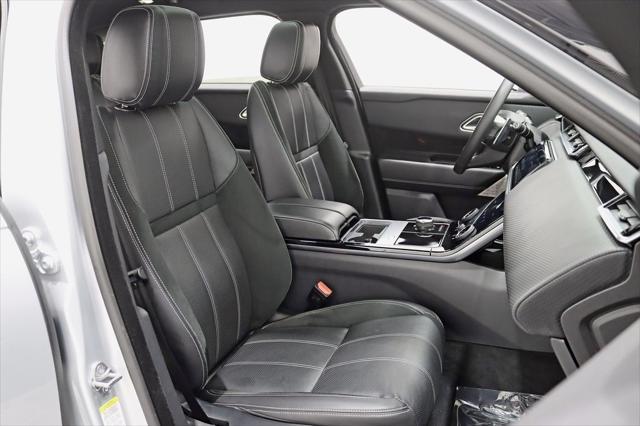 Photo of 2020 Indus Silver Metallic Land Rover Range Rover Velar