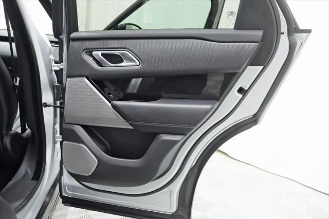 Photo of 2020 Indus Silver Metallic Land Rover Range Rover Velar