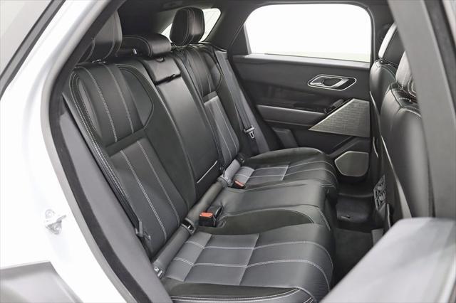 Photo of 2020 Indus Silver Metallic Land Rover Range Rover Velar