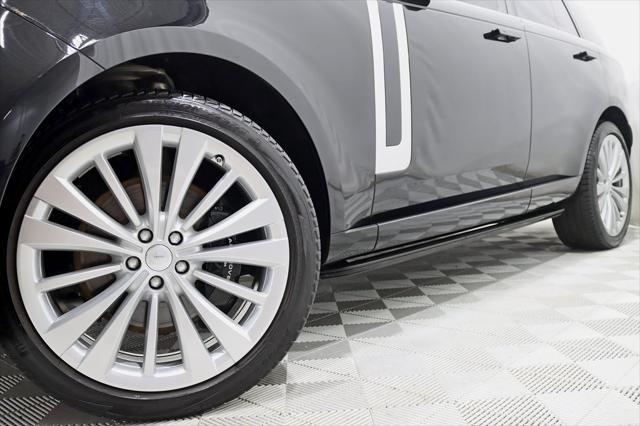 Photo of 2023 Santorini Black Metallic Land Rover Range Rover