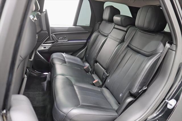 Photo of 2023 Santorini Black Metallic Land Rover Range Rover