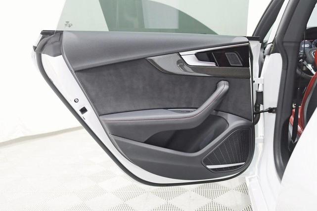 Photo of 2023 Ibis White Audi S5