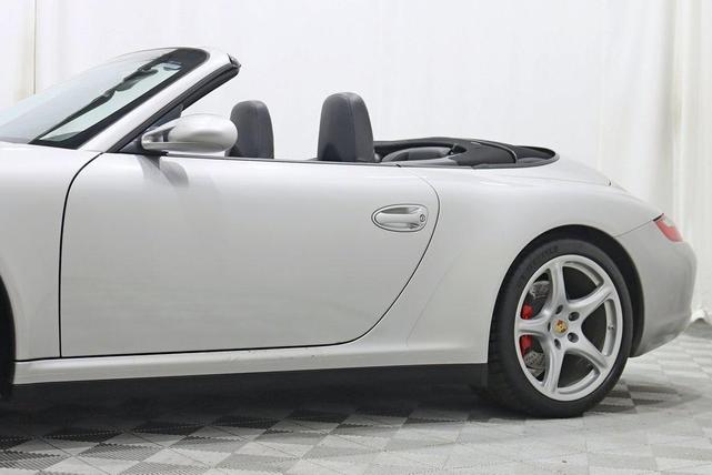 Photo of 2007 Arctic Silver Metallic Porsche 911