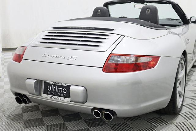 Photo of 2007 Arctic Silver Metallic Porsche 911