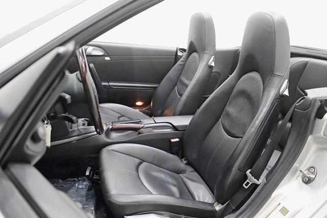 Photo of 2007 Arctic Silver Metallic Porsche 911