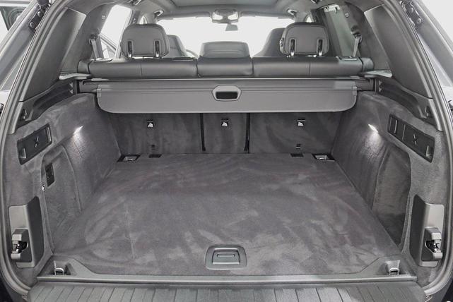Photo of 2026 Gray Metallic BMW X5 M