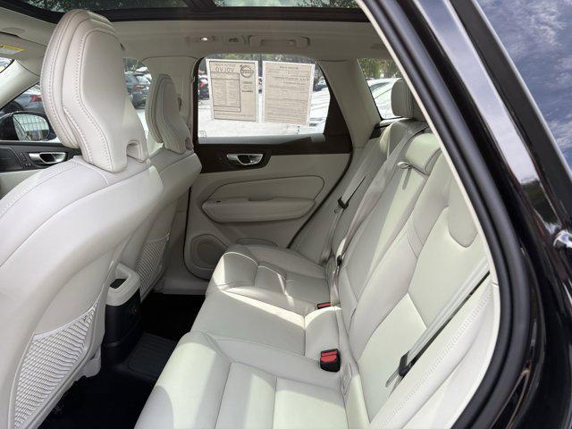 Photo of 2025 Onyx Black Metallic Volvo XC60 Plug-In Hybrid