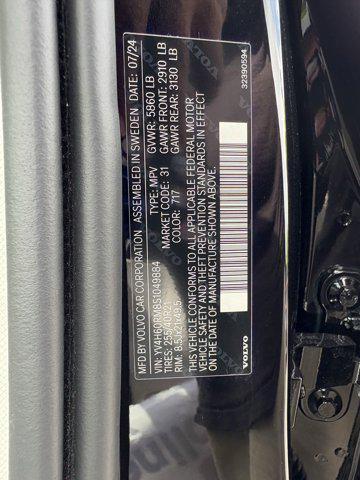 Photo of 2025 Onyx Black Metallic Volvo XC60 Plug-In Hybrid