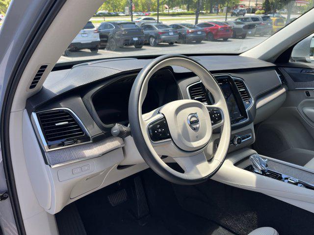 Photo of 2024 Gray Volvo XC90 Recharge Plug-In Hybrid