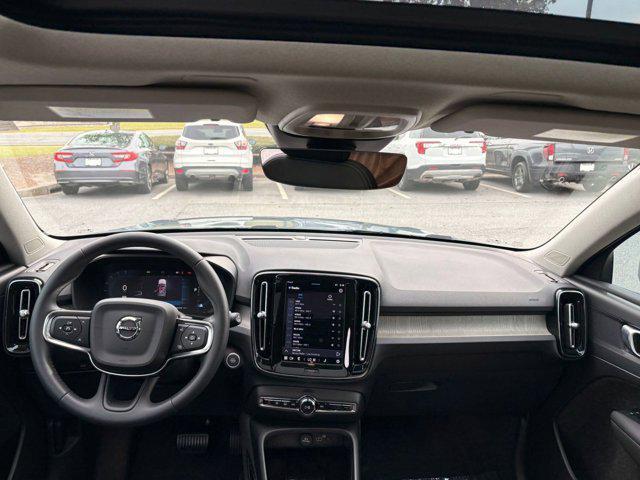 Photo of 2023 Thunder Grey Metallic Volvo XC40