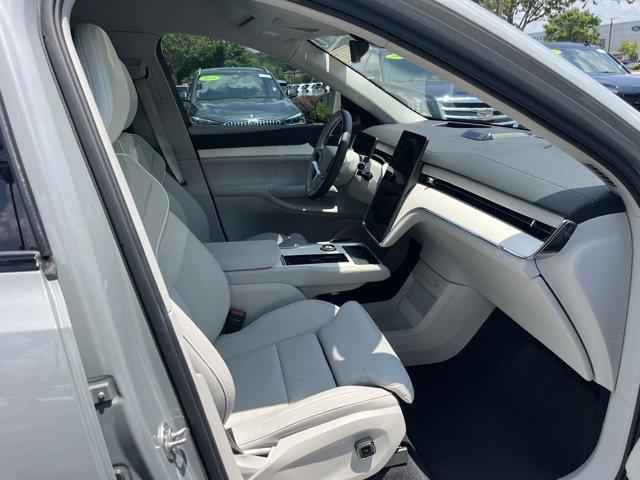 Photo of 2025 Vapour Grey Metallic Volvo EX90