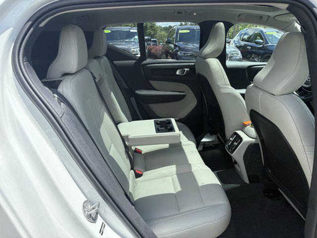 Photo of 2025 Crystal White Pearl Volvo XC40