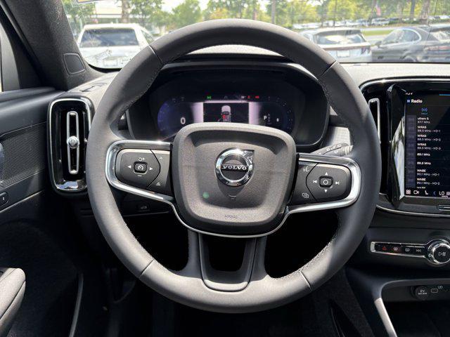 Photo of 2025 Crystal White Pearl Volvo XC40