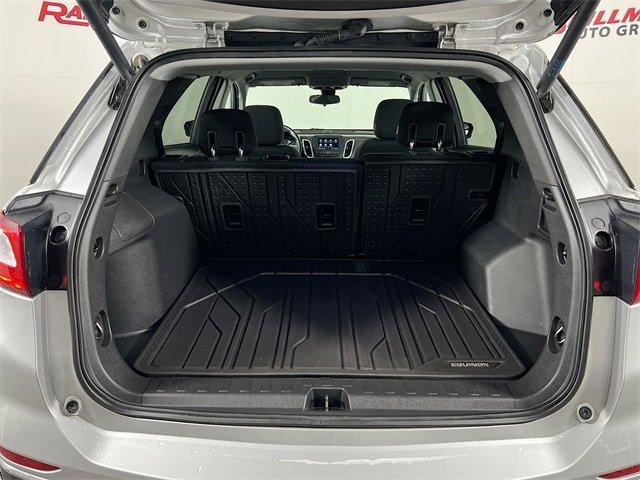 Photo of 2019 Silver Ice Metallic Chevrolet Equinox