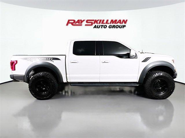 Photo of 2019 Oxford White Ford F-150