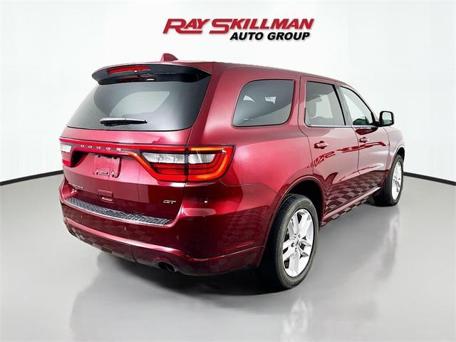 Photo of 2022 Octane Red Pearlcoat Dodge Durango