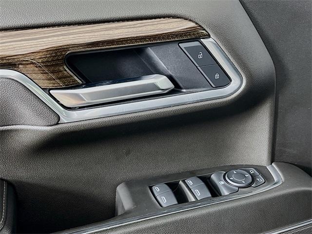 Photo of 2025 Summit White Chevrolet Silverado 1500