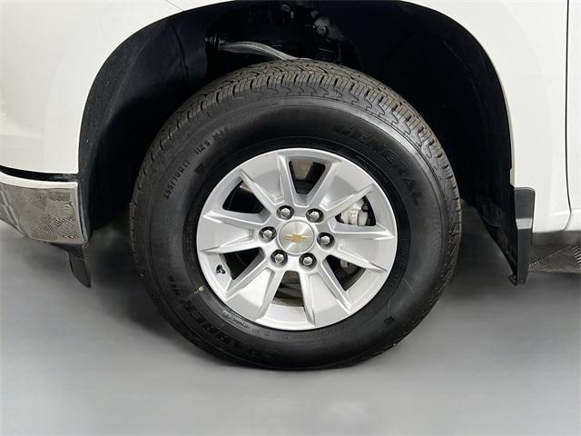 Photo of 2025 Summit White Chevrolet Silverado 1500