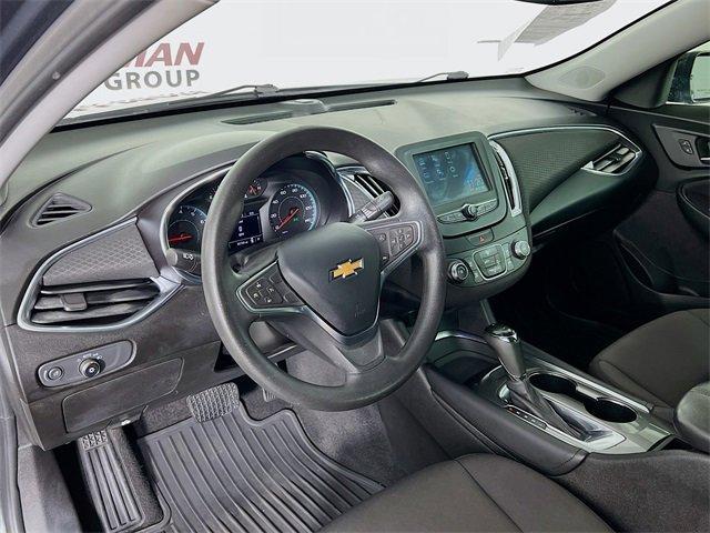 Photo of 2018 Nightfall Gray Metallic Chevrolet Malibu