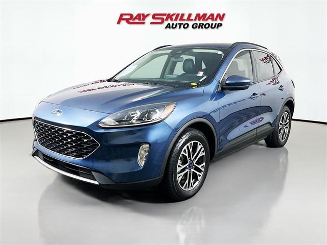 Photo of 2020 Blue Metallic Ford Escape