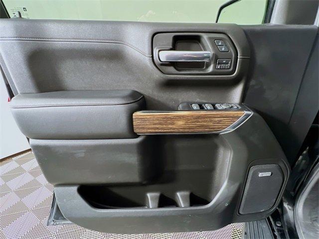 Photo of 2019 Black Chevrolet Silverado 1500
