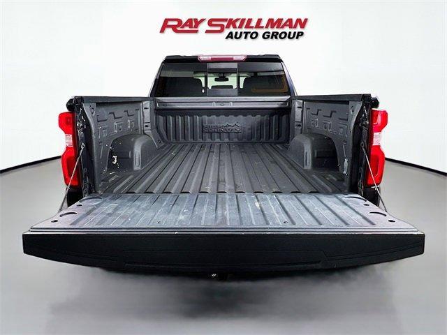 Photo of 2019 Black Chevrolet Silverado 1500