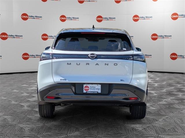 Photo of 2025 White / Black Nissan Murano
