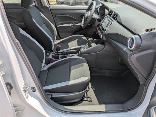 Photo of 2025 Cloud White Nissan Versa