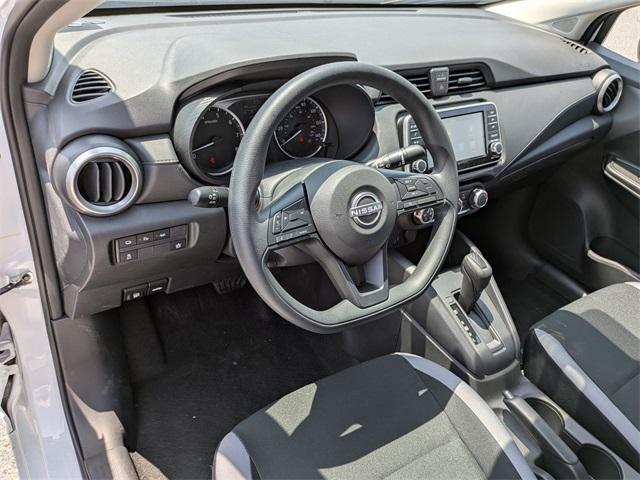 Photo of 2025 Cloud White Nissan Versa