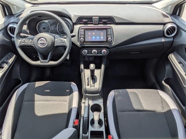 Photo of 2025 Cloud White Nissan Versa