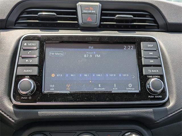 Photo of 2025 Cloud White Nissan Versa