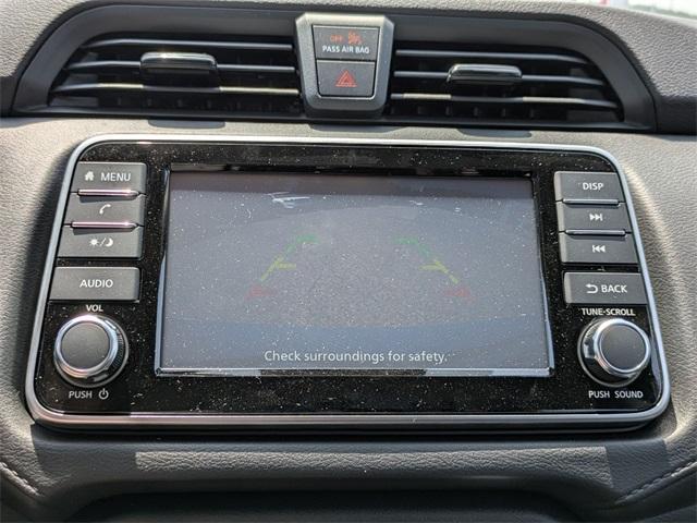 Photo of 2025 Cloud White Nissan Versa