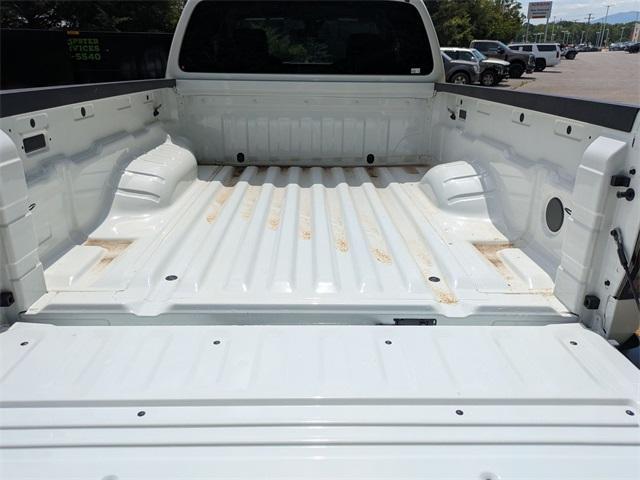 Photo of 2025 Glacier White Nissan Frontier