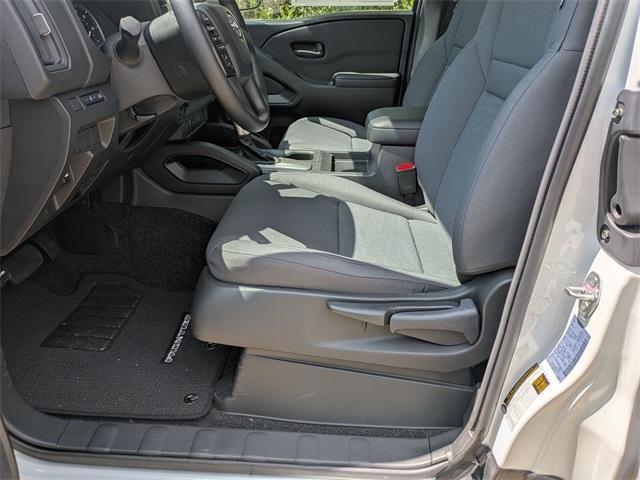 Photo of 2025 Glacier White Nissan Frontier