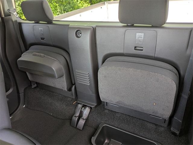 Photo of 2025 Glacier White Nissan Frontier