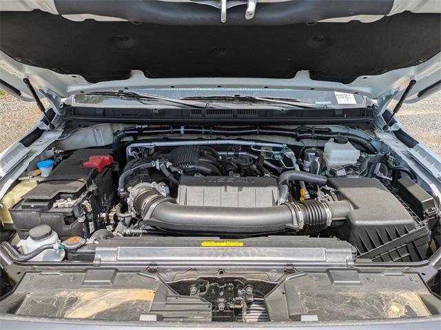 Photo of 2025 Glacier White Nissan Frontier