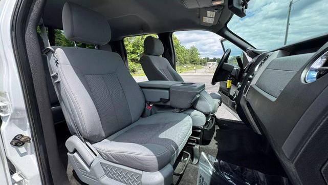 Photo of 2013 Oxford White Ford F-150