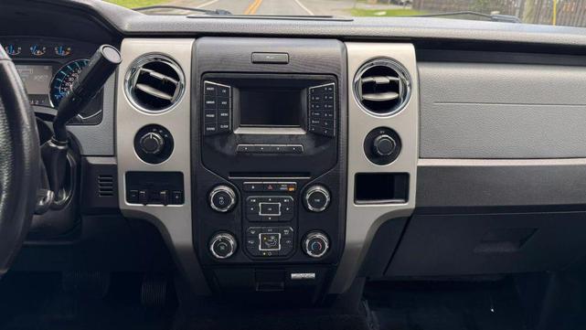 Photo of 2013 Oxford White Ford F-150