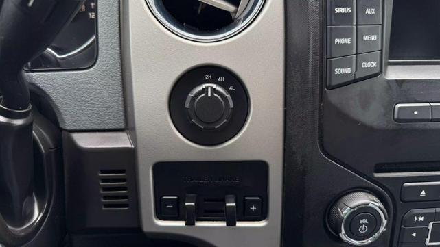 Photo of 2013 Oxford White Ford F-150