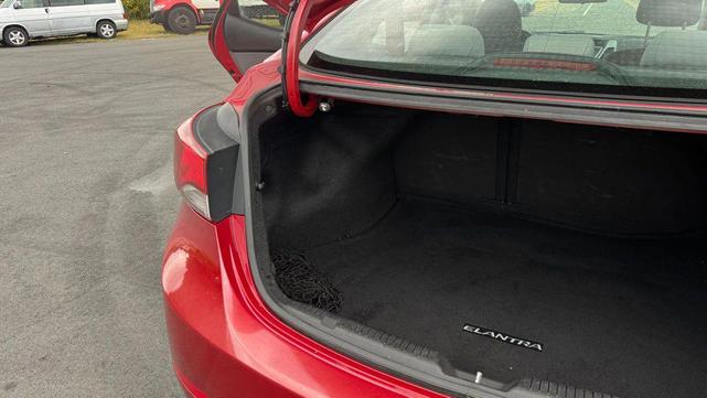 Photo of 2014 Geranium Red Hyundai ELANTRA