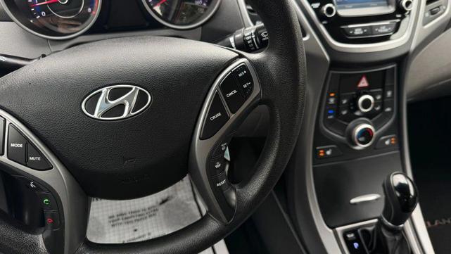 Photo of 2014 Geranium Red Hyundai ELANTRA