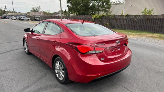 Photo of 2014 Geranium Red Hyundai ELANTRA