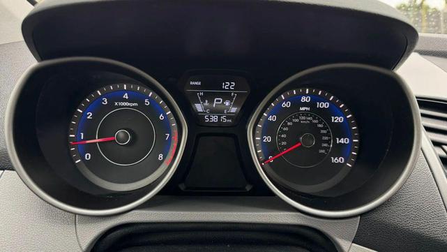 Photo of 2014 Geranium Red Hyundai ELANTRA