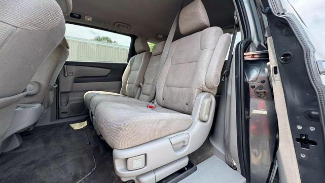 Photo of 2012 Polished Metal Metallic Honda Odyssey