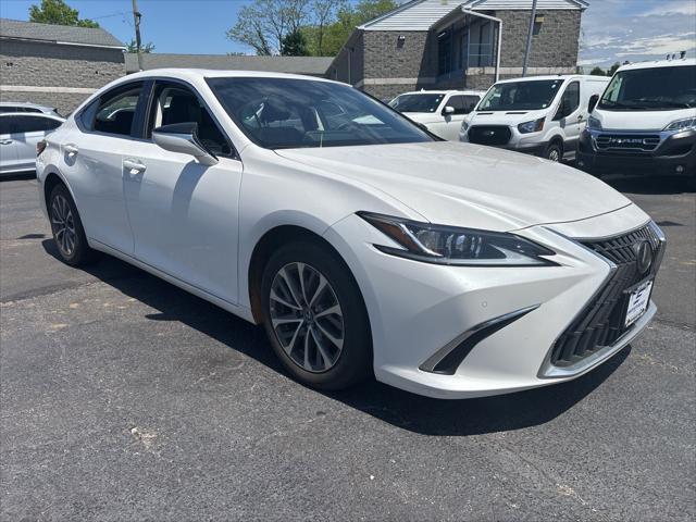 2022 Lexus Es 250