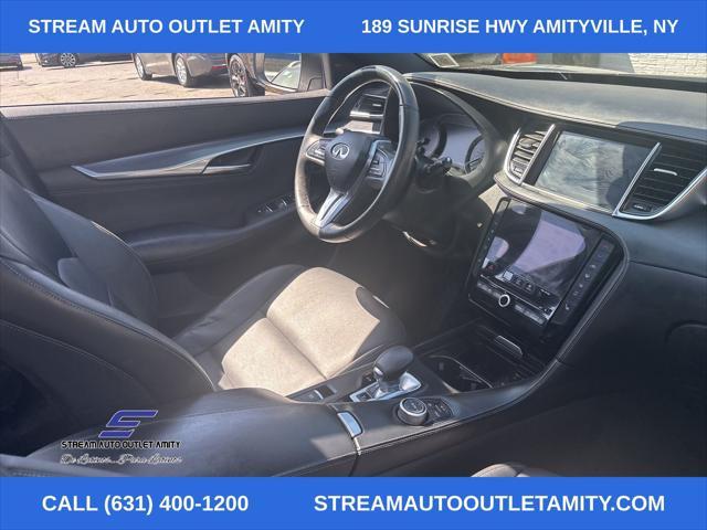 Photo of 2022 Graphite Shadow INFINITI QX55