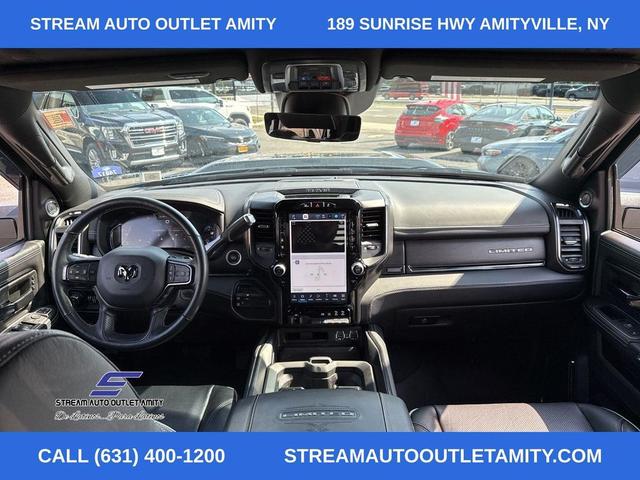 Photo of 2023 Diamond Black Crystal Pearlcoat RAM 2500