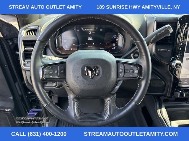 Photo of 2023 Diamond Black Crystal Pearlcoat RAM 2500