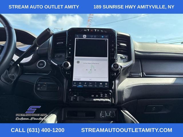 Photo of 2023 Diamond Black Crystal Pearlcoat RAM 2500